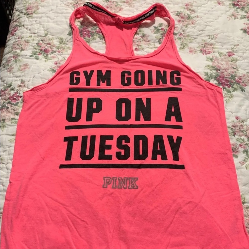 vs pink tank top
